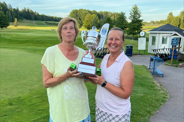 Ingela och Annika vann Ladies Night 15 juli